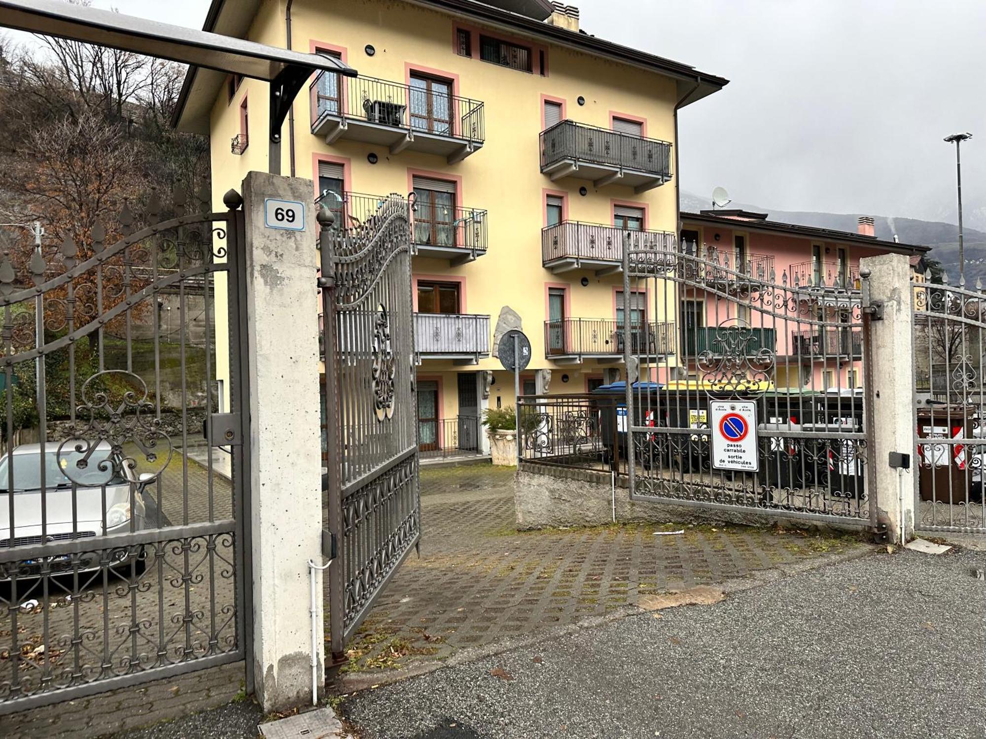 Alvina's House Appartamento Aosta